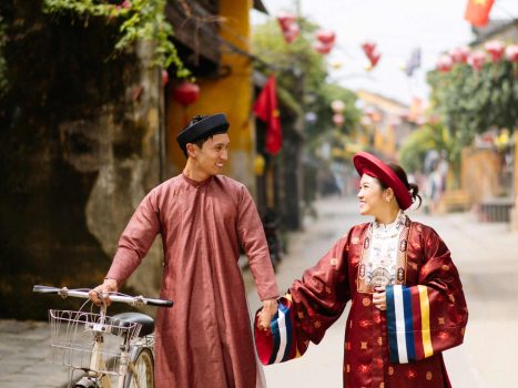 Ảnh cưới với Cổ phục ở Hội An Việt Nam